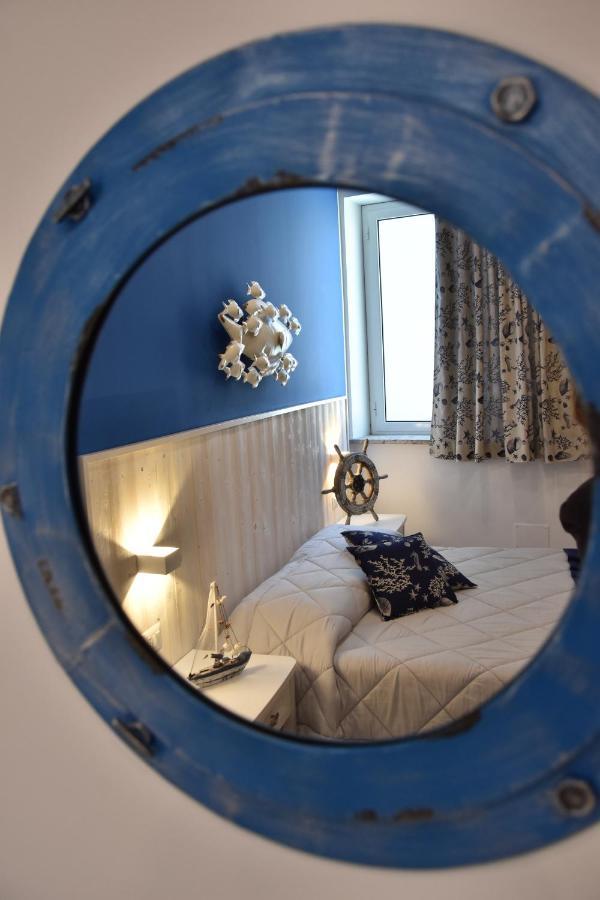 B&B Marina Blu Giardini-Naxos Kültér fotó