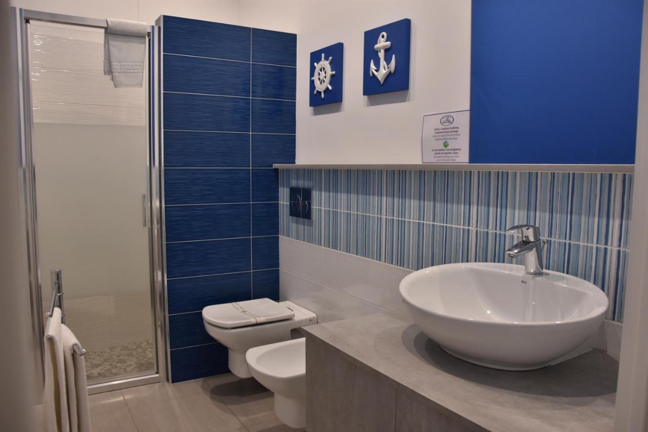 B&B Marina Blu Giardini-Naxos Kültér fotó